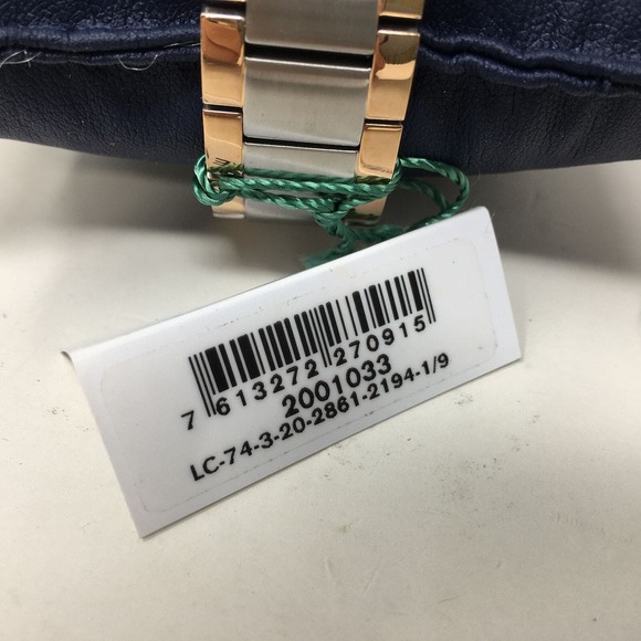 Lacoste Victoria 2001033 Wristwatch, Women's Size 38MM - Silver/Gold - Picture 7 of 9